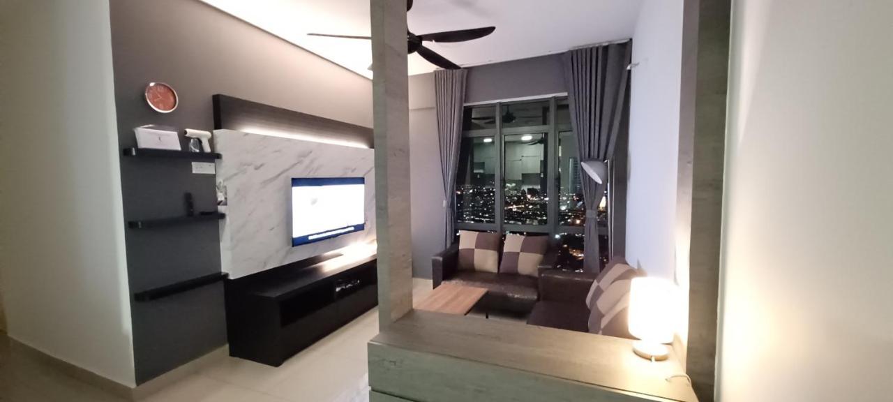 Modern Lifestyle Arc Austin Hills Apartment Johor Bahru Exterior photo